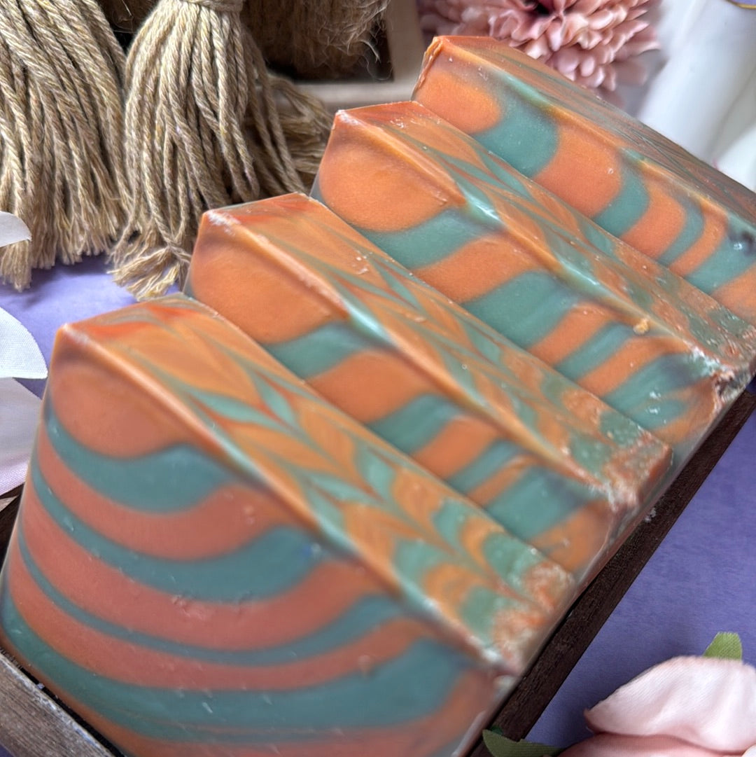 Tobacco & Bay Leaf Shea Butter Artisan Soap