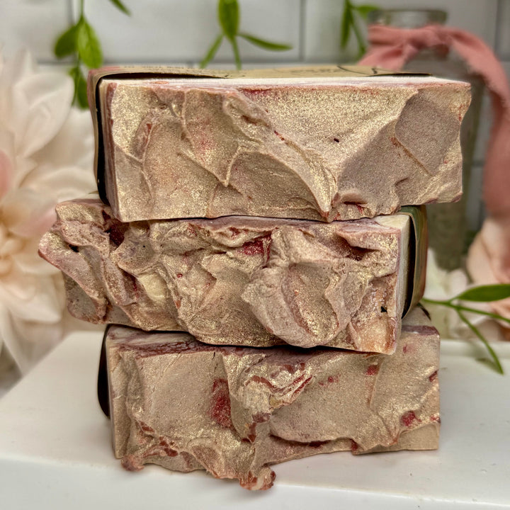 Neroli & Sandalwood, SENSITIVE. Kaolin & Rose Clay. Sandalwood & Neroli. Shea Butter. Artisan Soap